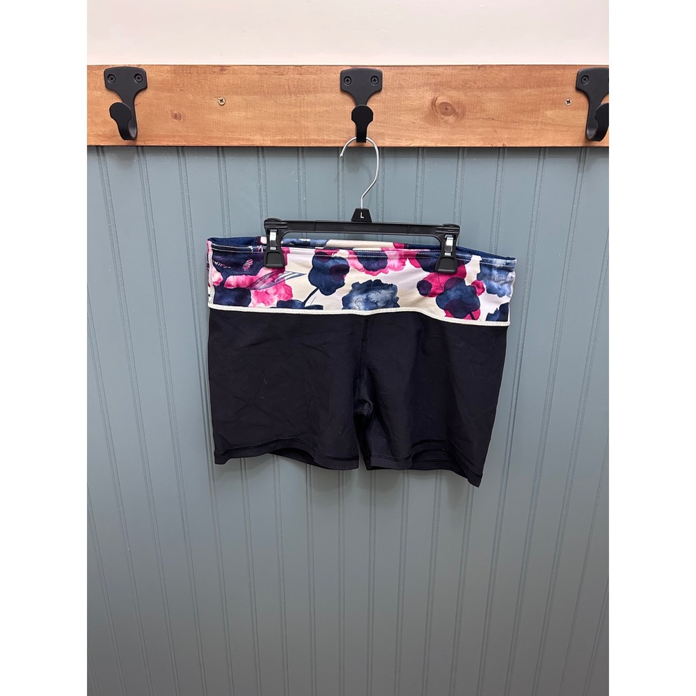 Lululemon Groove Short II Black Floral Waistband Yoga Shorts Size 10